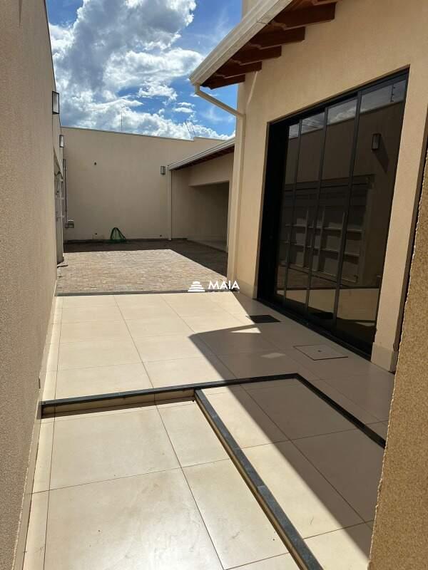 Casa à venda no Parque das Laranjeiras: 