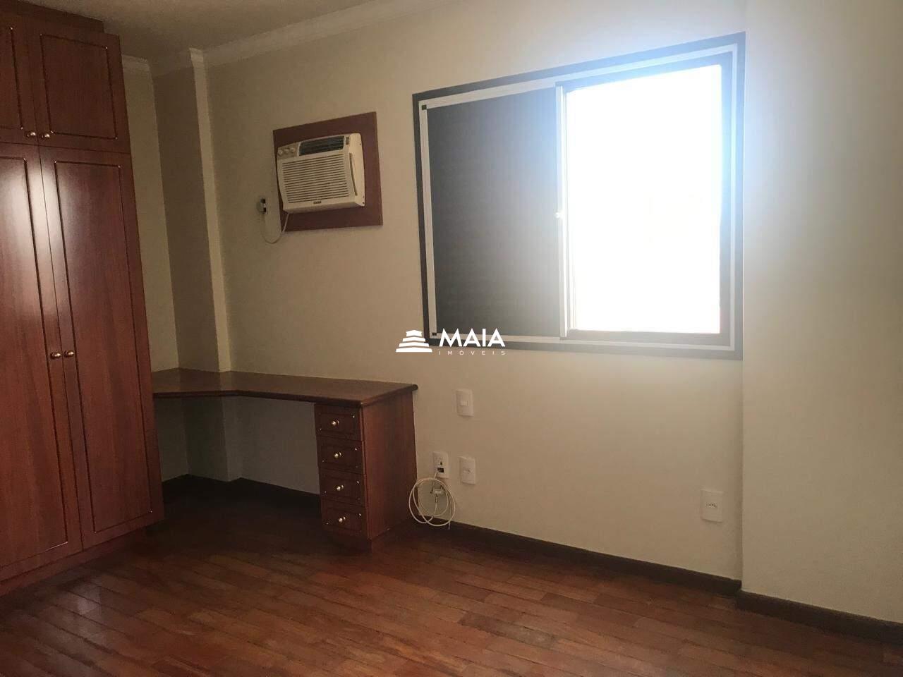 Apartamento à venda no Mercês: 
