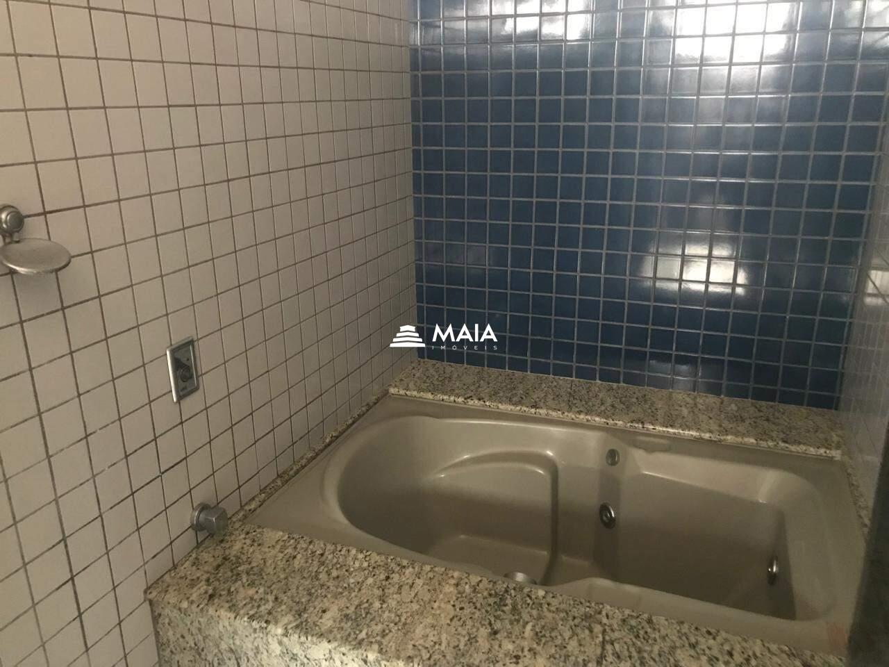 Apartamento à venda no Mercês: 