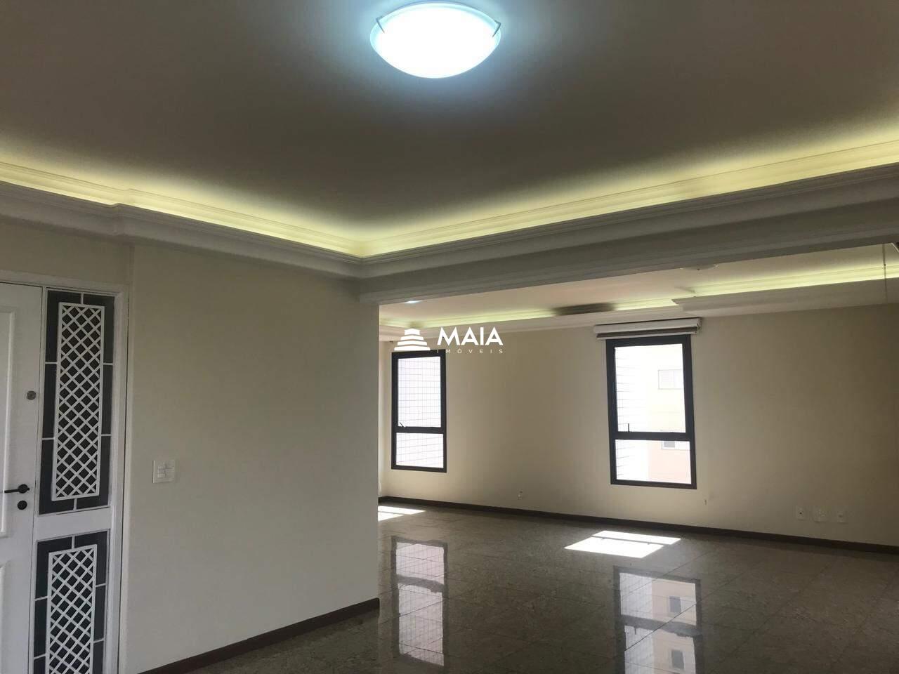 Apartamento à venda no Mercês: 