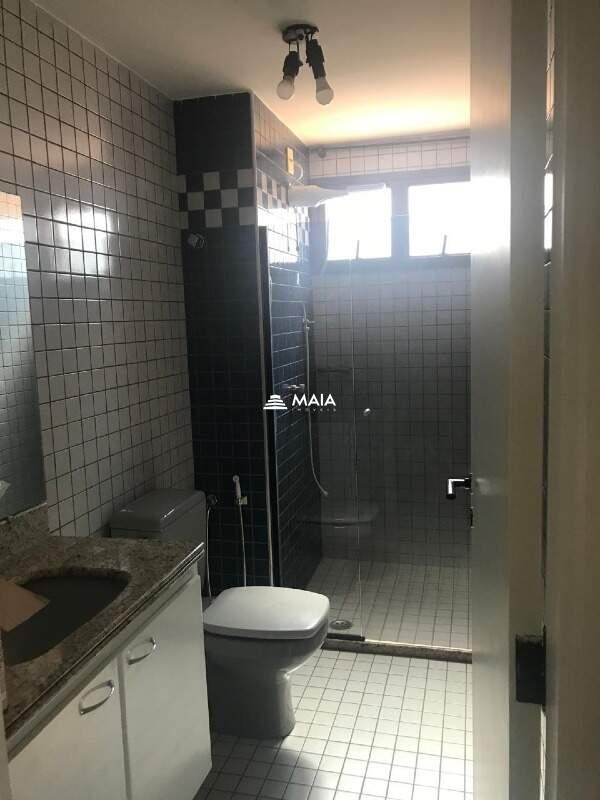 Apartamento à venda no Mercês: 