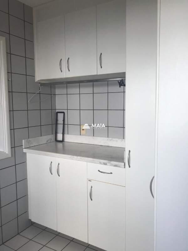 Apartamento à venda no Mercês: 