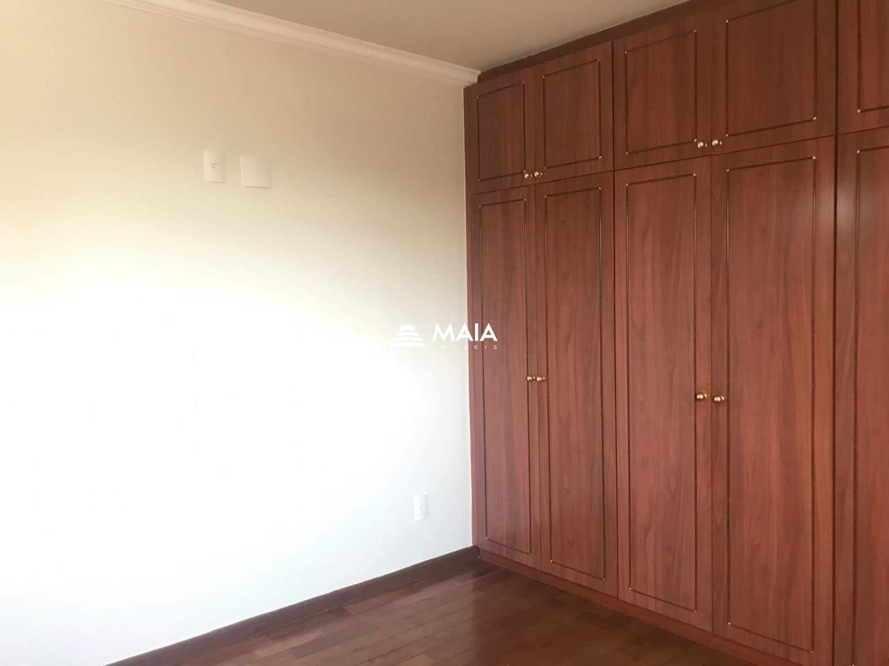 Apartamento à venda no Mercês: 
