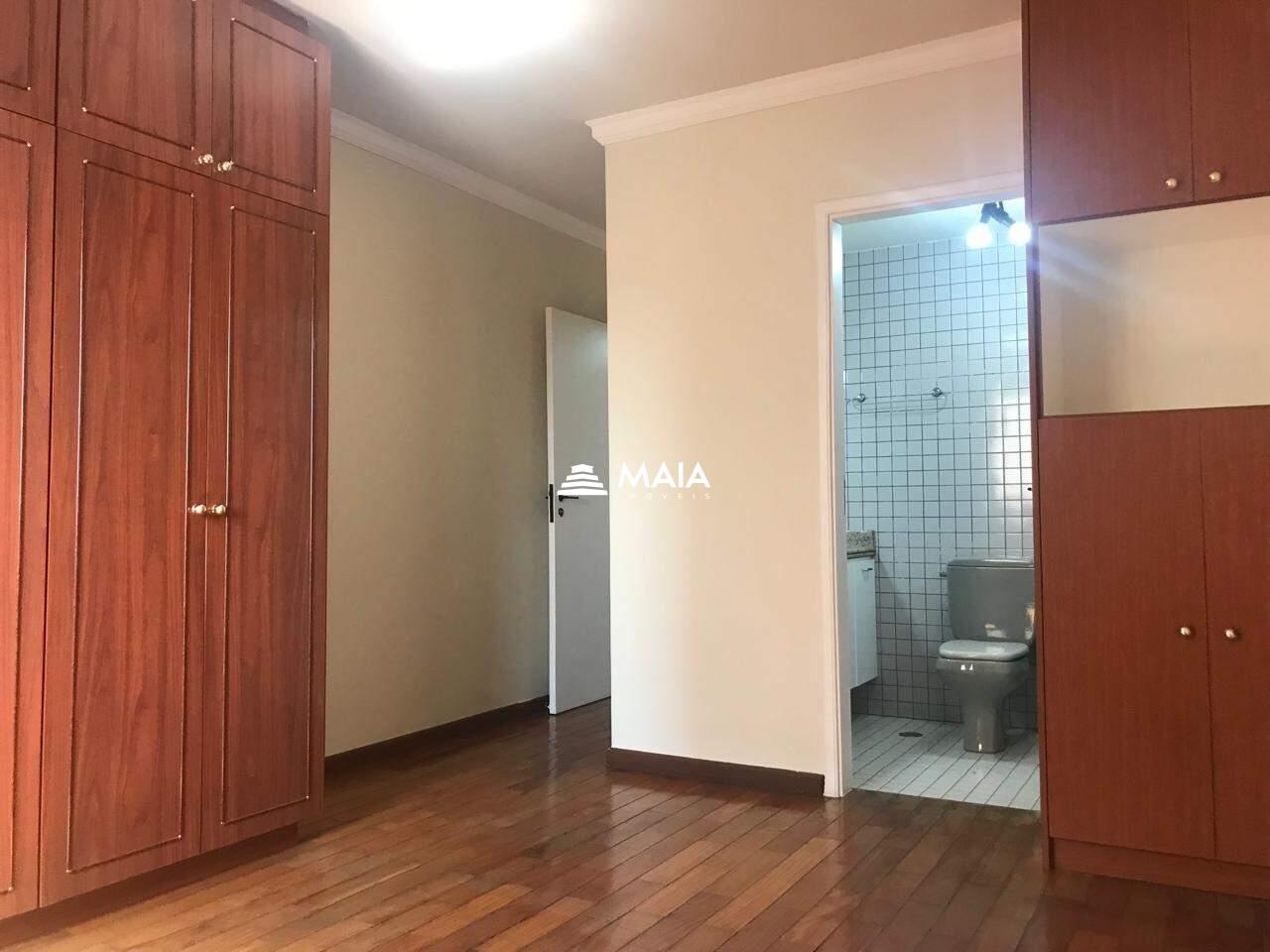 Apartamento à venda no Mercês: 