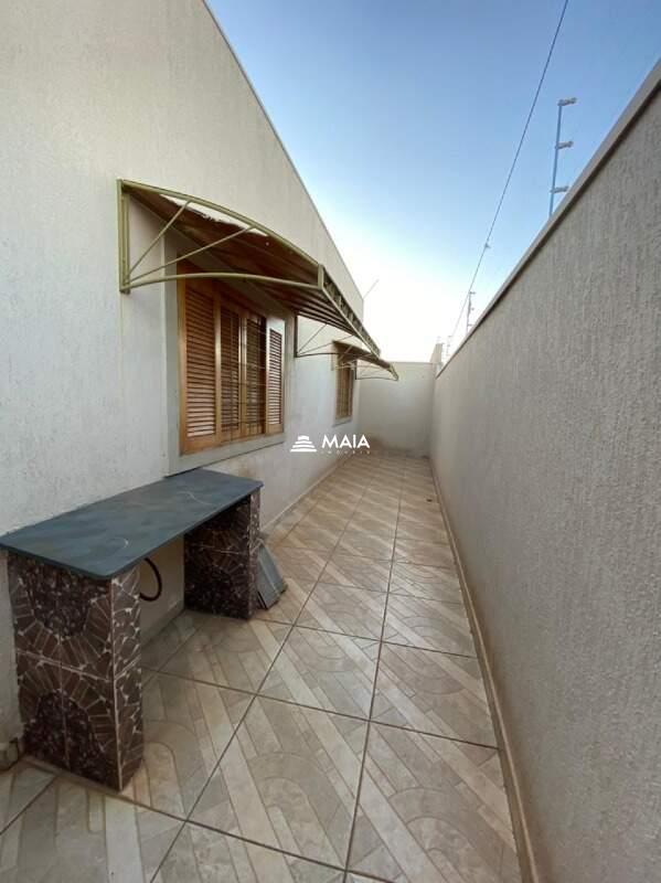 Casa à venda no Jardim Nenê Gomes: 