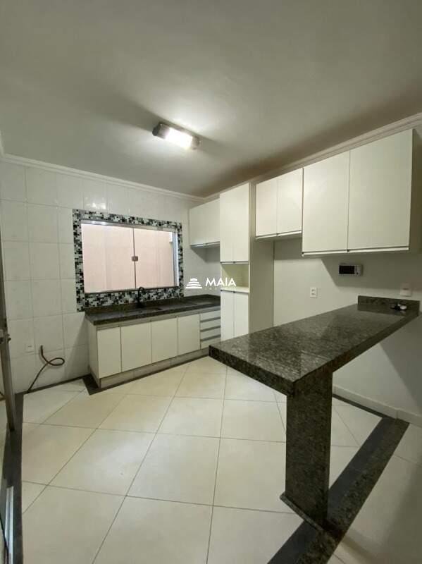 Casa à venda no Jardim Nenê Gomes: 