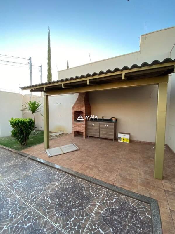 Casa à venda no Jardim Nenê Gomes: 