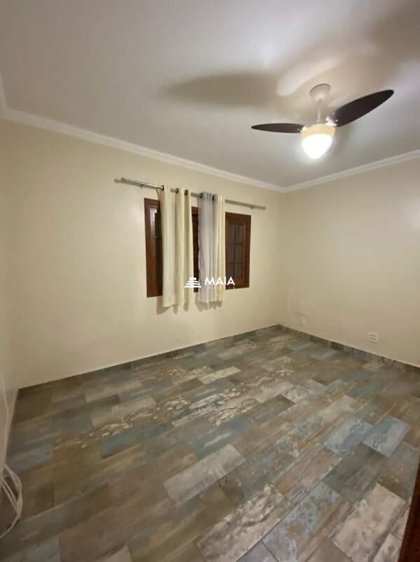 Casa à venda no Jardim Nenê Gomes: 