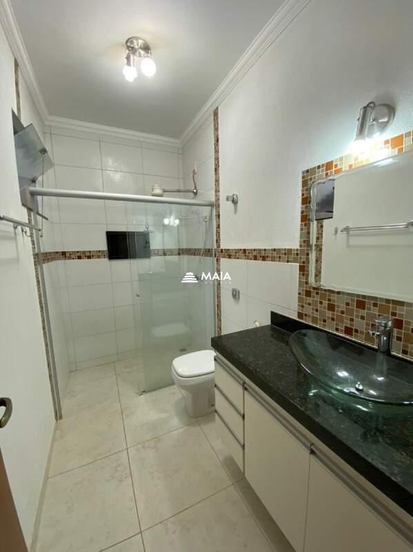 Casa à venda no Jardim Nenê Gomes: 