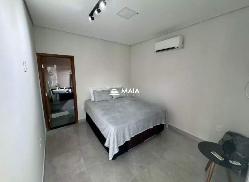 Casa à venda no Jardim Nenê Gomes: 