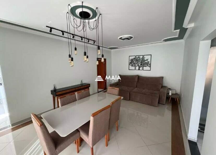 Casa à venda no Jardim Nenê Gomes: 