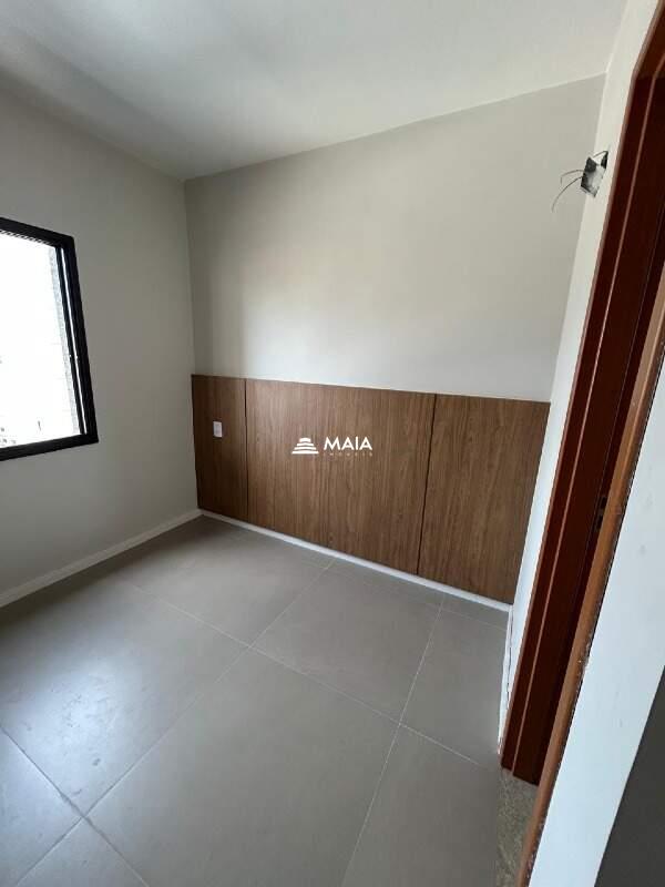 Apartamento à venda no Mercês: 