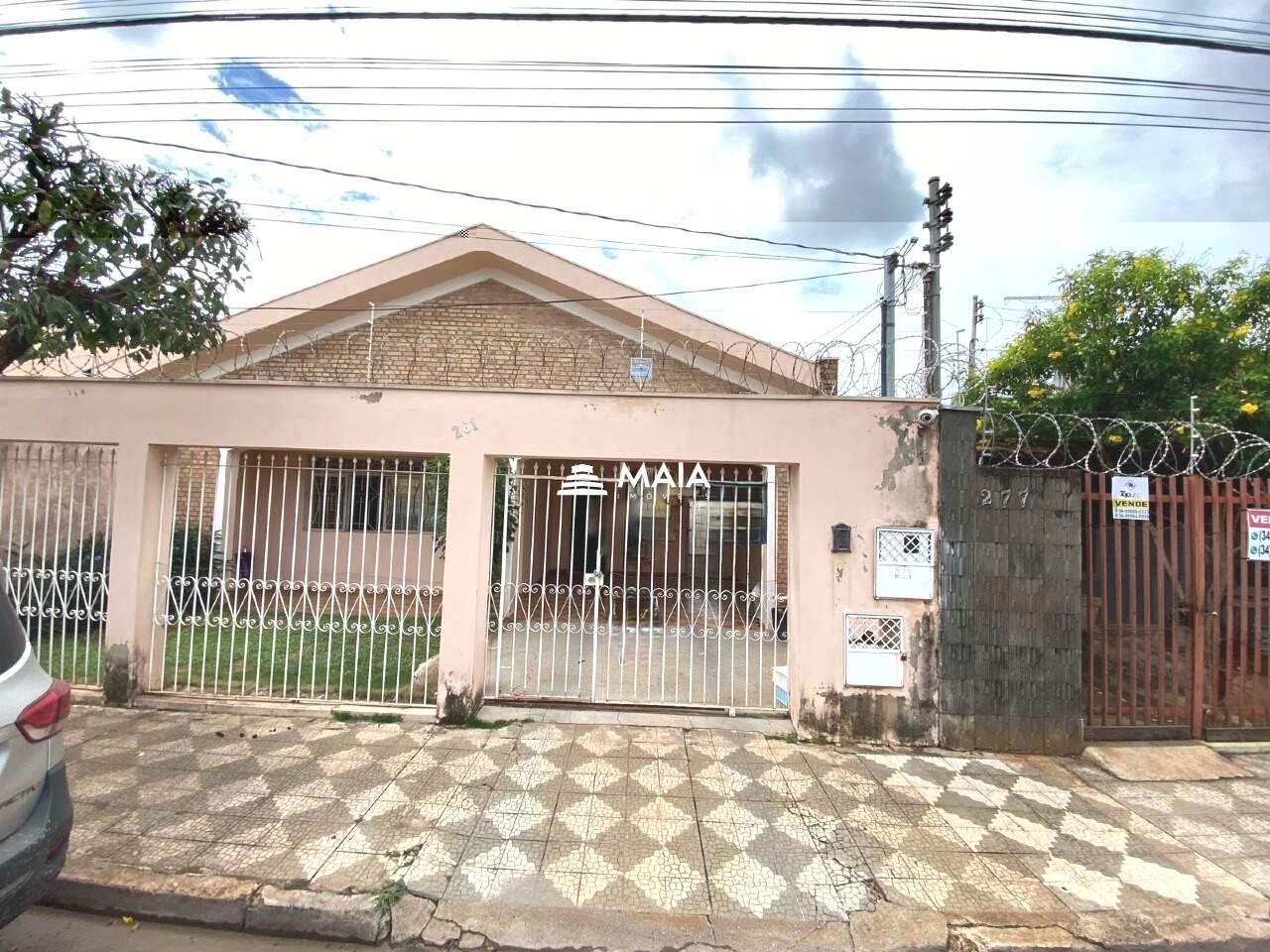 Casa à venda no Mercês: 