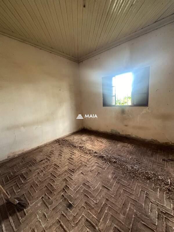 Terreno/Área à venda no São Benedito: 