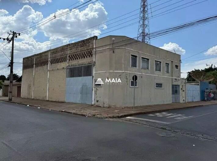 Comercial à venda no Parque das Gameleiras: 