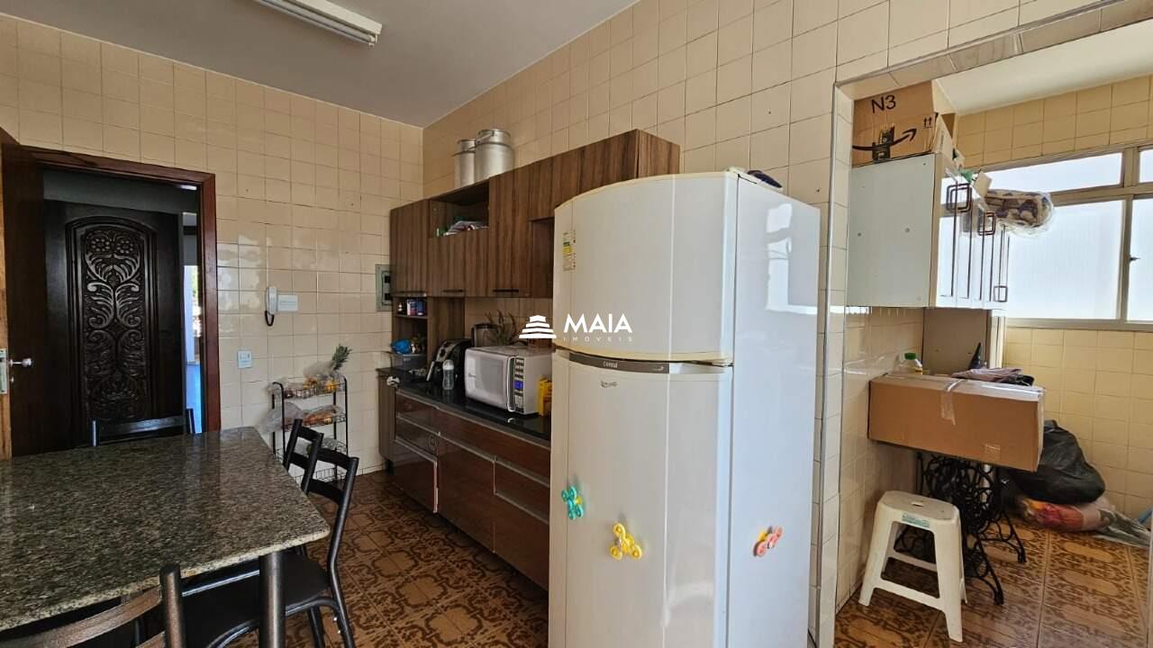 Apartamento à venda no Mercês: 