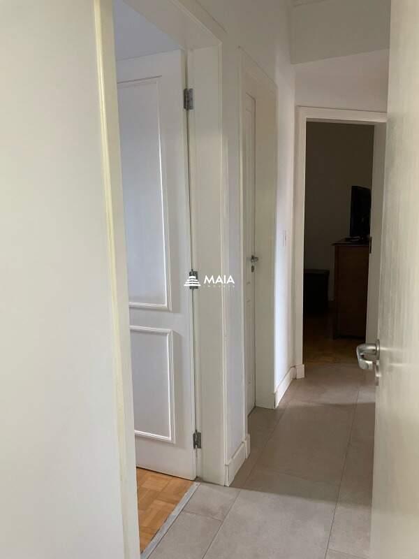 Apartamento à venda no Universitário: 