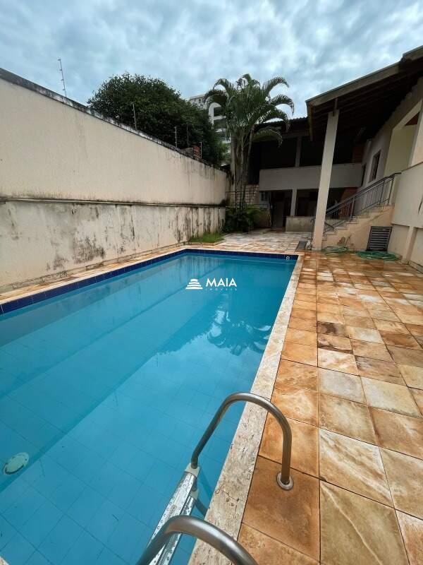 Apartamento à venda no Universitário: 