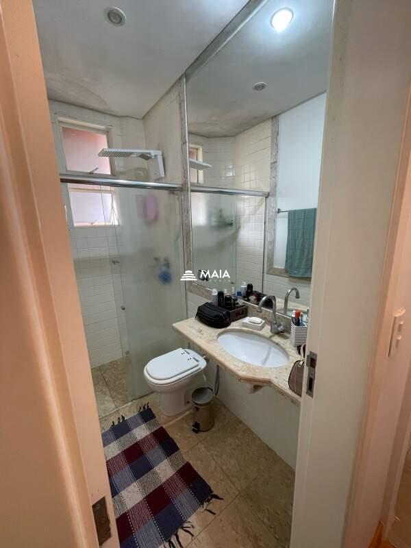 Apartamento à venda no Universitário: 