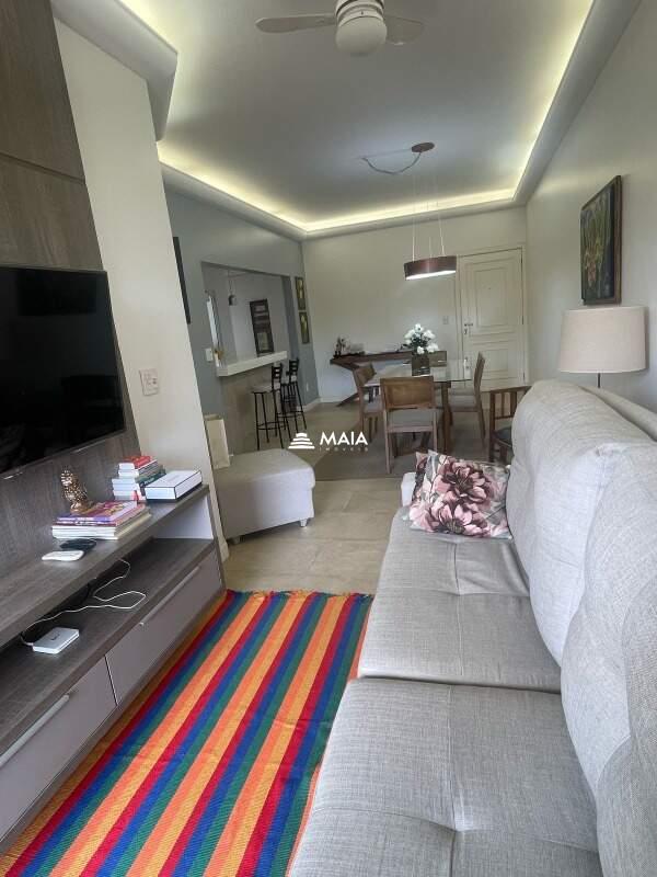 Apartamento à venda no Universitário: 