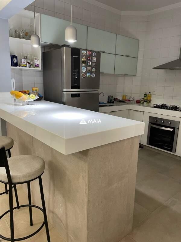 Apartamento à venda no Universitário: 