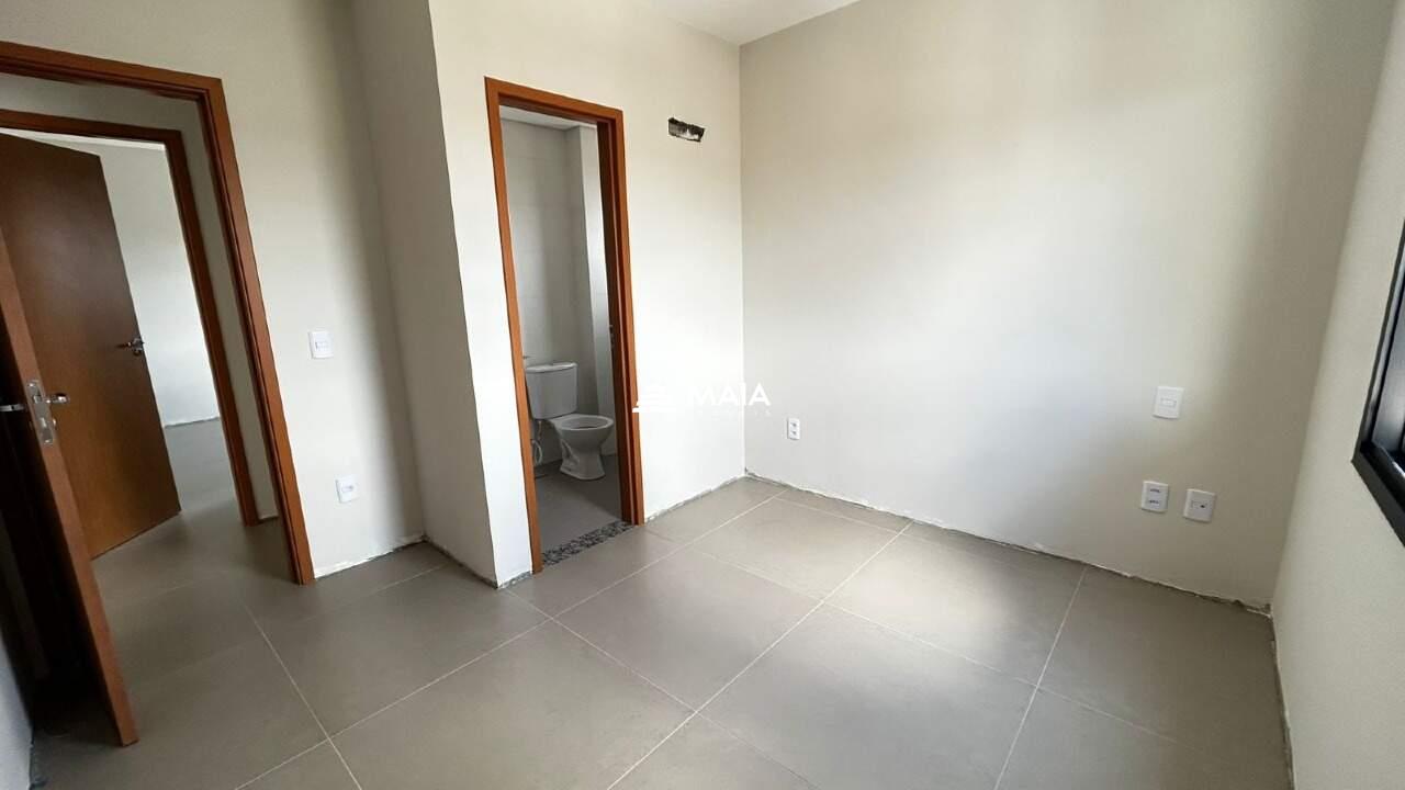 Apartamento à venda no Mercês: 