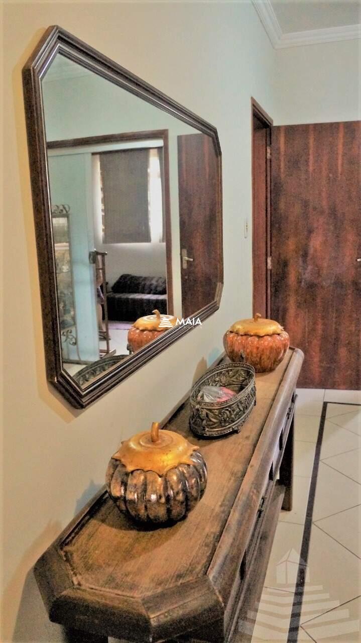 Casa à venda no Mercês: 