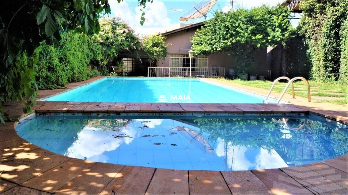 Casa à venda no Mercês: 