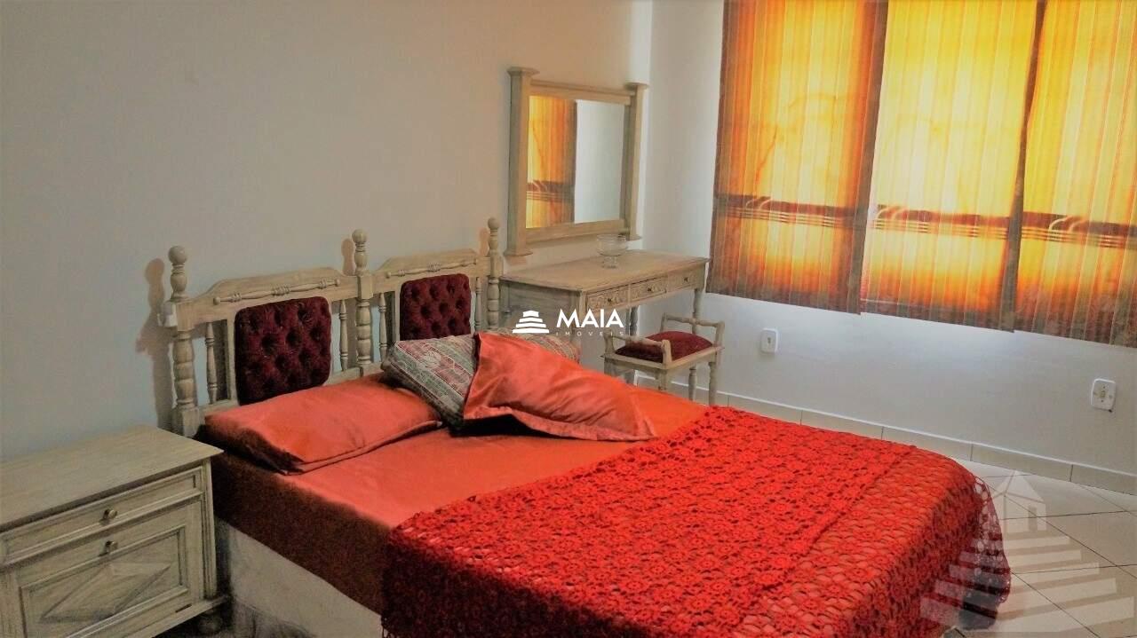 Casa à venda no Mercês: 