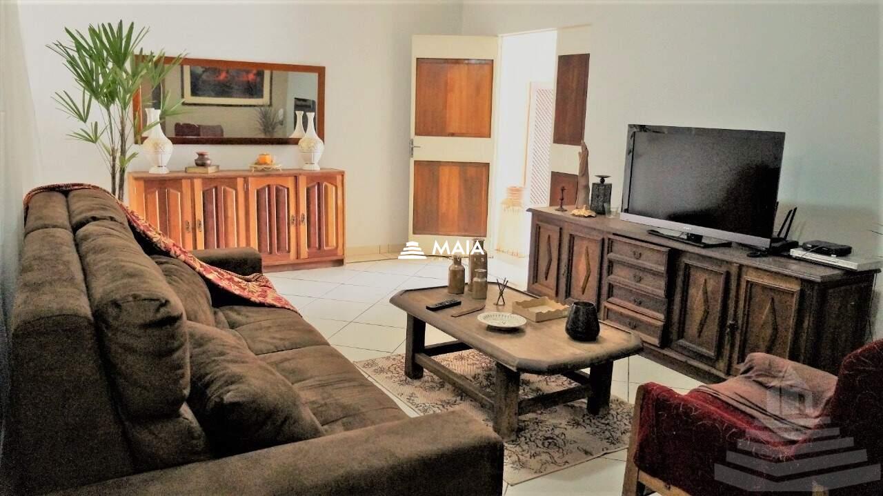 Casa à venda no Mercês: 