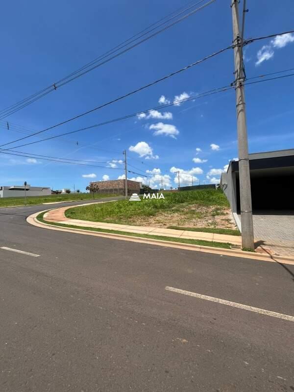 Terreno em Condomínio à venda no Damha III - Res. Uberaba: 