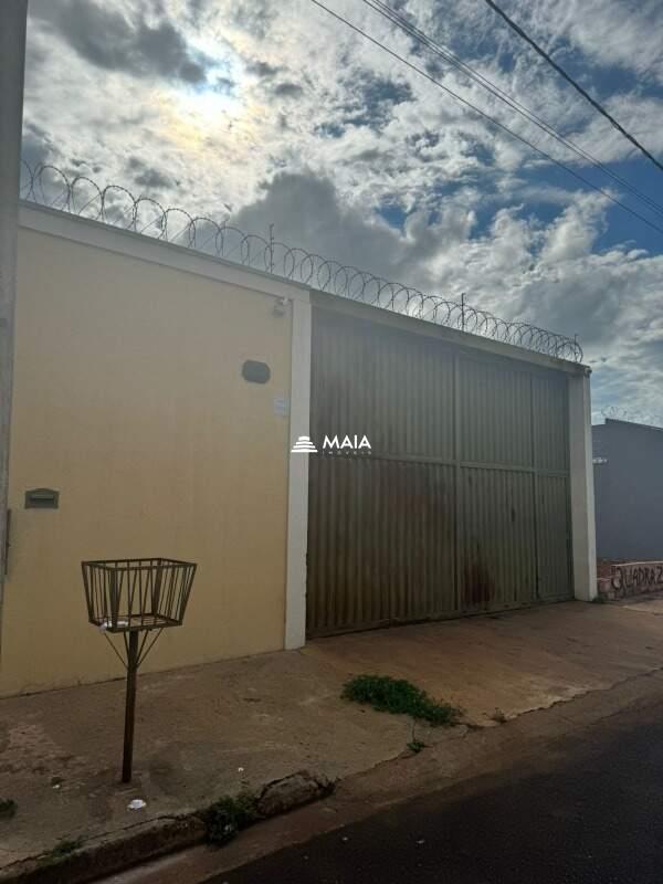 Galpão à venda no bairro Parque das Laranjeiras 