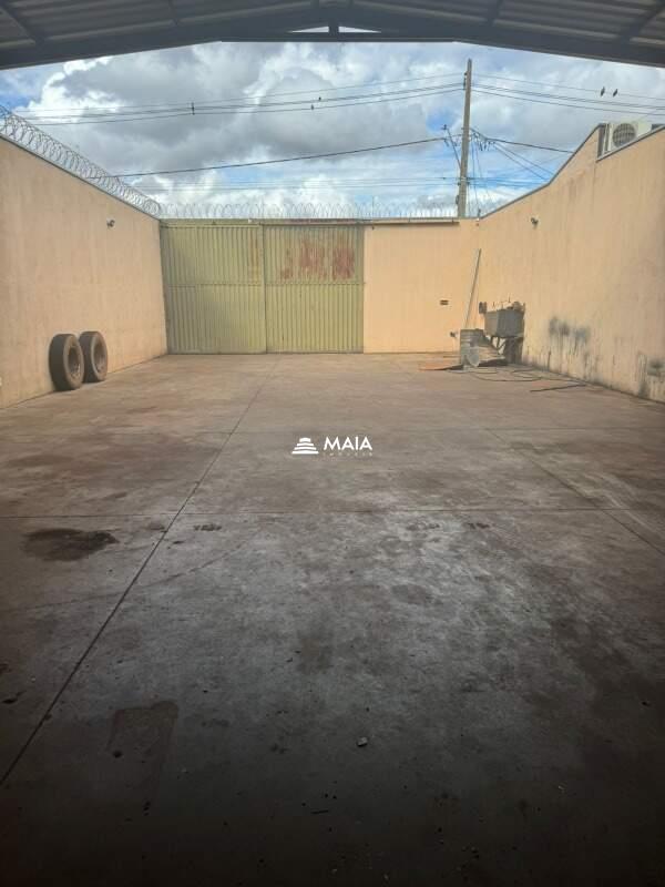 Galpão à venda no Parque das Laranjeiras: 