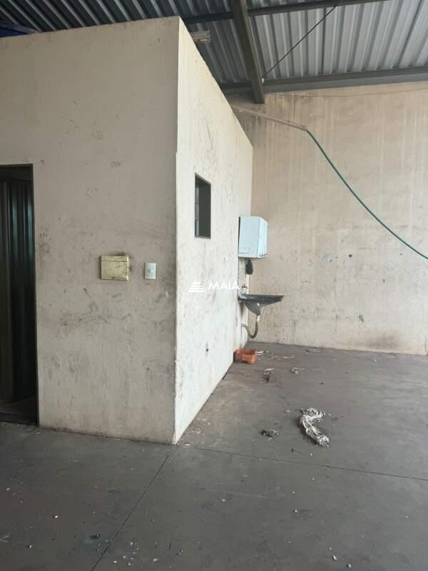 Galpão à venda no Parque das Laranjeiras: 