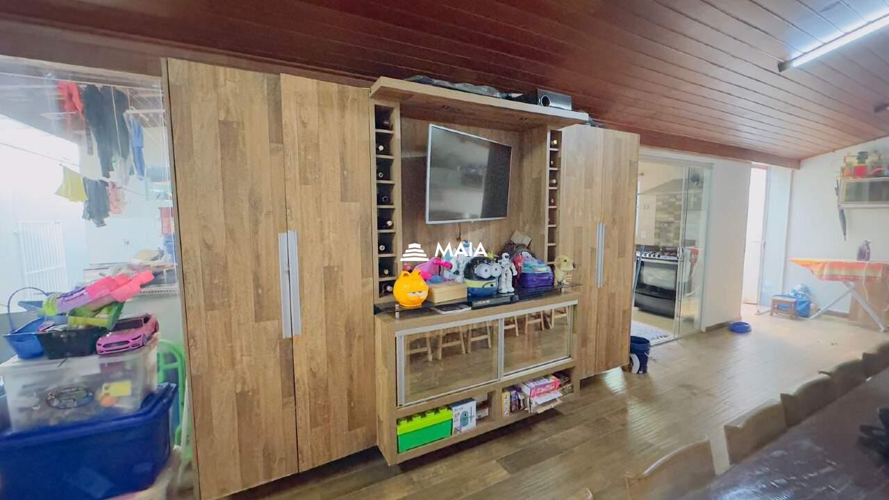 Casa de Condomínio à venda no Portal Beija Flor: 