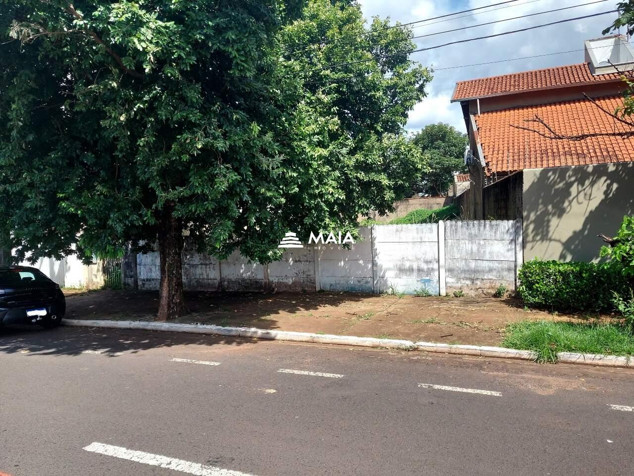 Terreno à venda no bairro Santos Dumont