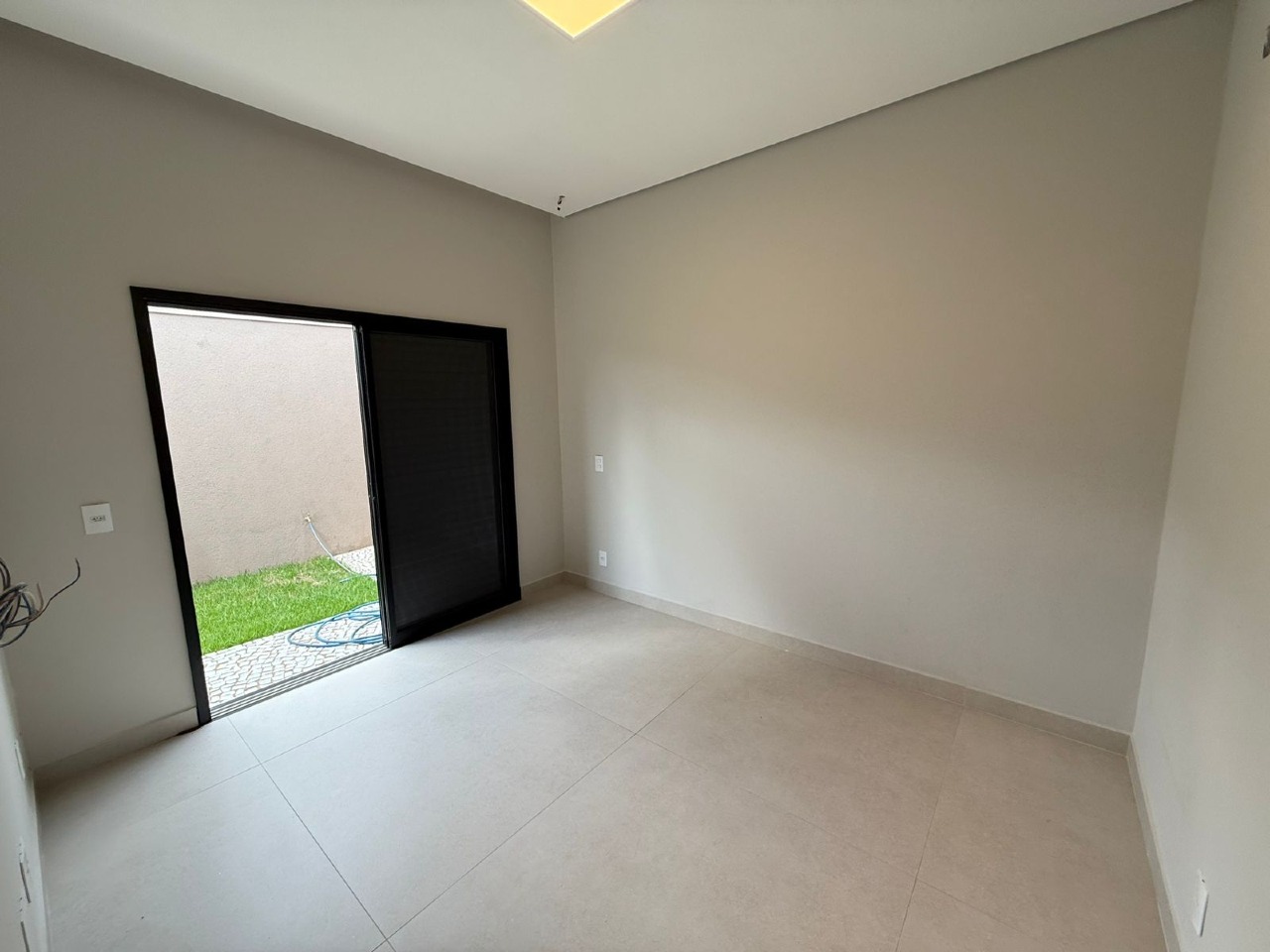 Casa de Condomínio à venda no Jockey do Lago: 