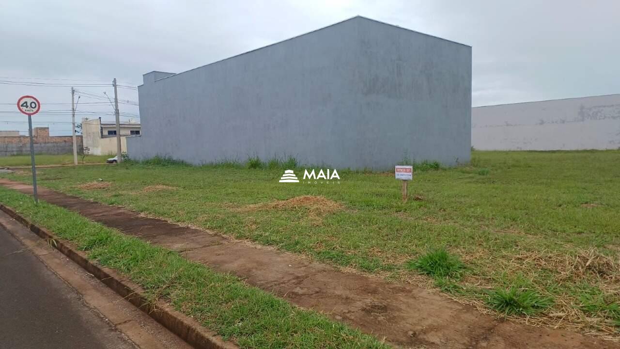 Terreno/Área à venda no Parque das Laranjeiras: 