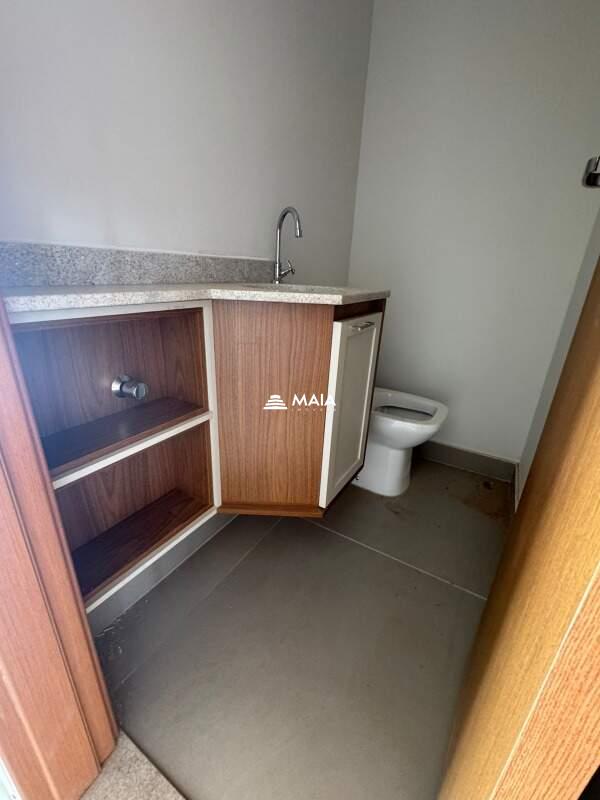 Apartamento à venda no Mercês: 