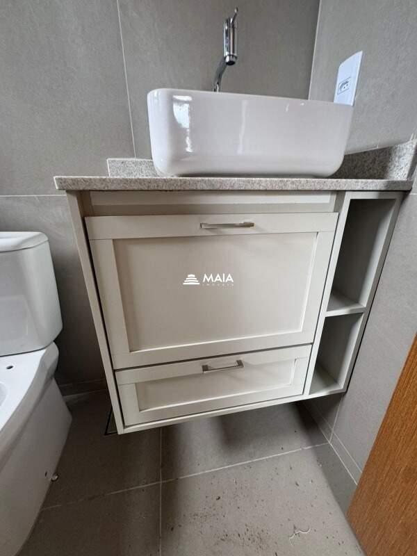 Apartamento à venda no Mercês: 