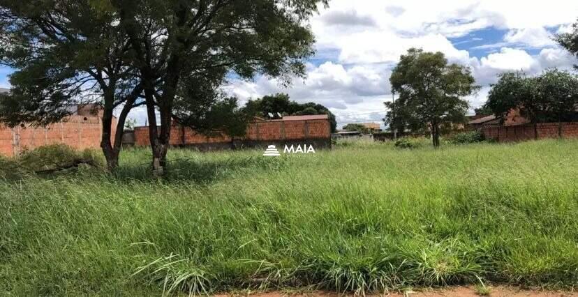 Terreno/Área à venda no Jardim Maracanã: 