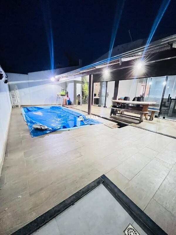 Casa à venda no Beija Flor: 