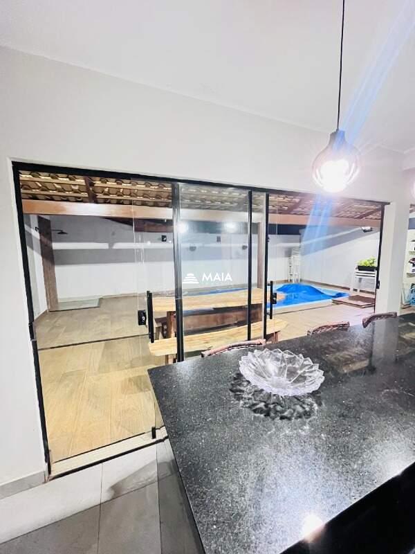 Casa à venda no Beija Flor: 