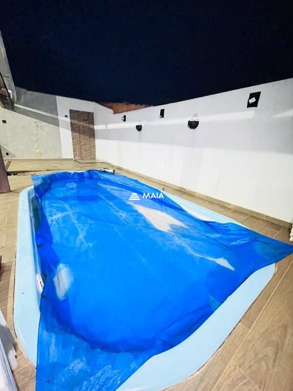 Casa à venda no Beija Flor: 