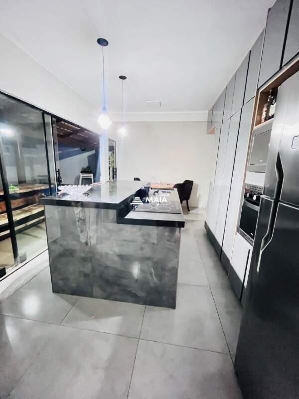 Casa à venda no Beija Flor: 