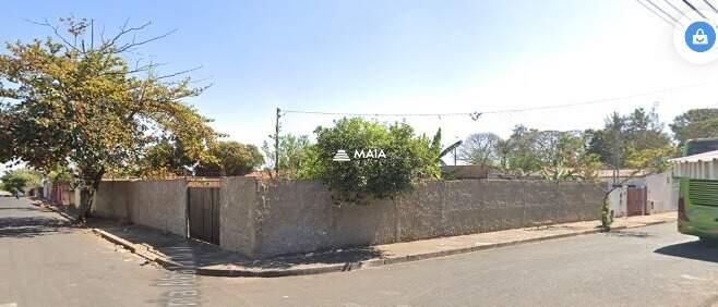 Terreno/Área à venda no Nossa Senhora da Abadia: 