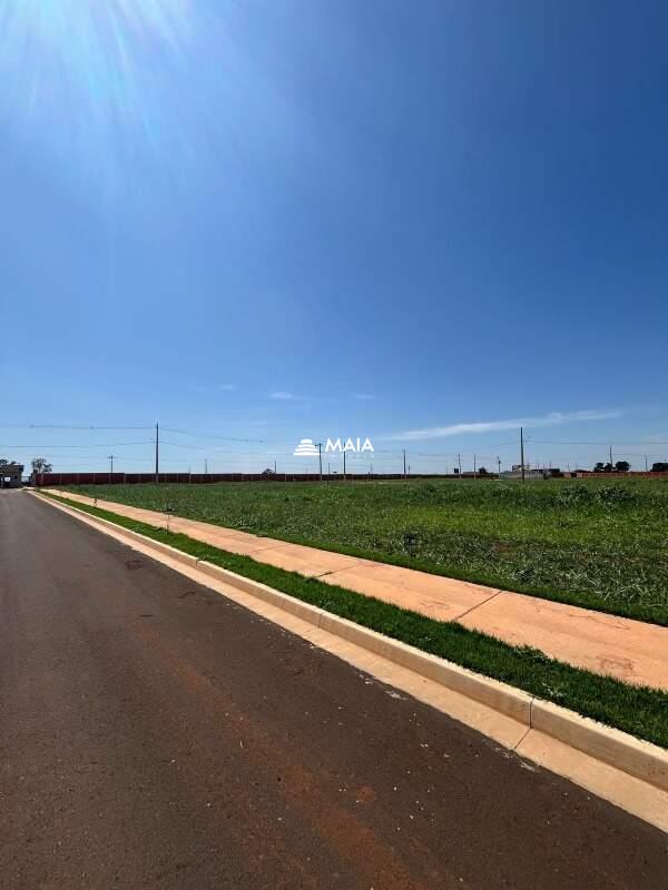 Terreno em Condomínio à venda no Condomínio Brahma I: 