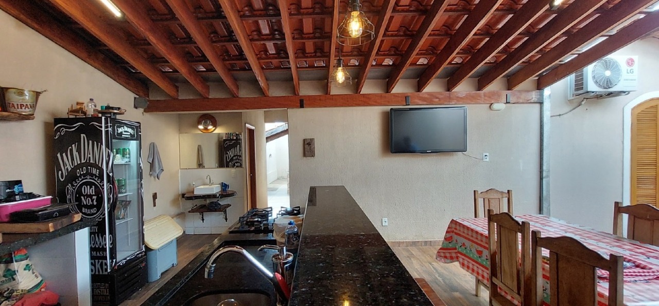 Casa de Condomínio à venda no Portal Beija Flor: 