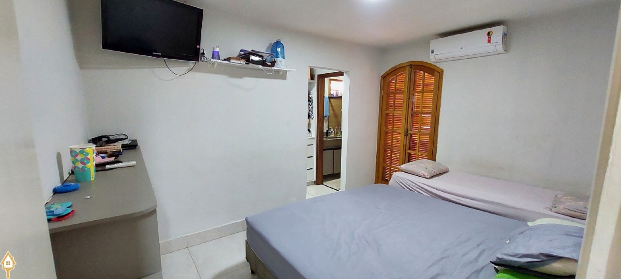 Casa de Condomínio à venda no Portal Beija Flor: 