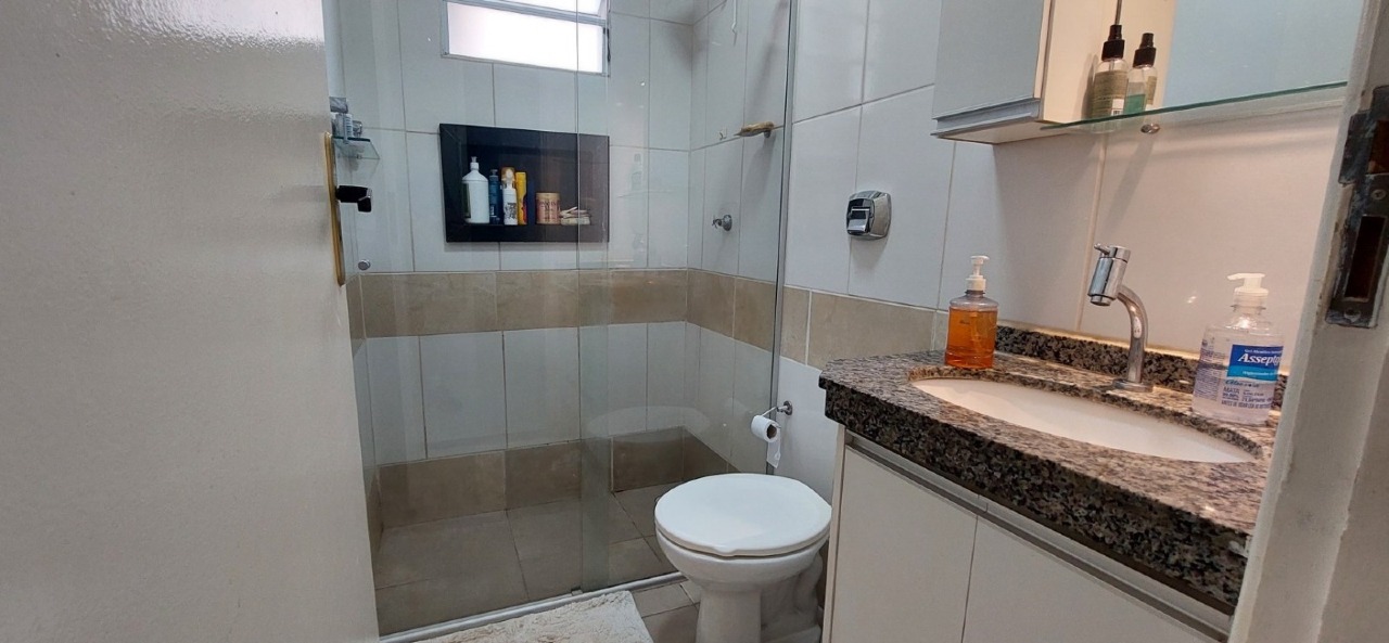 Casa de Condomínio à venda no Portal Beija Flor: 